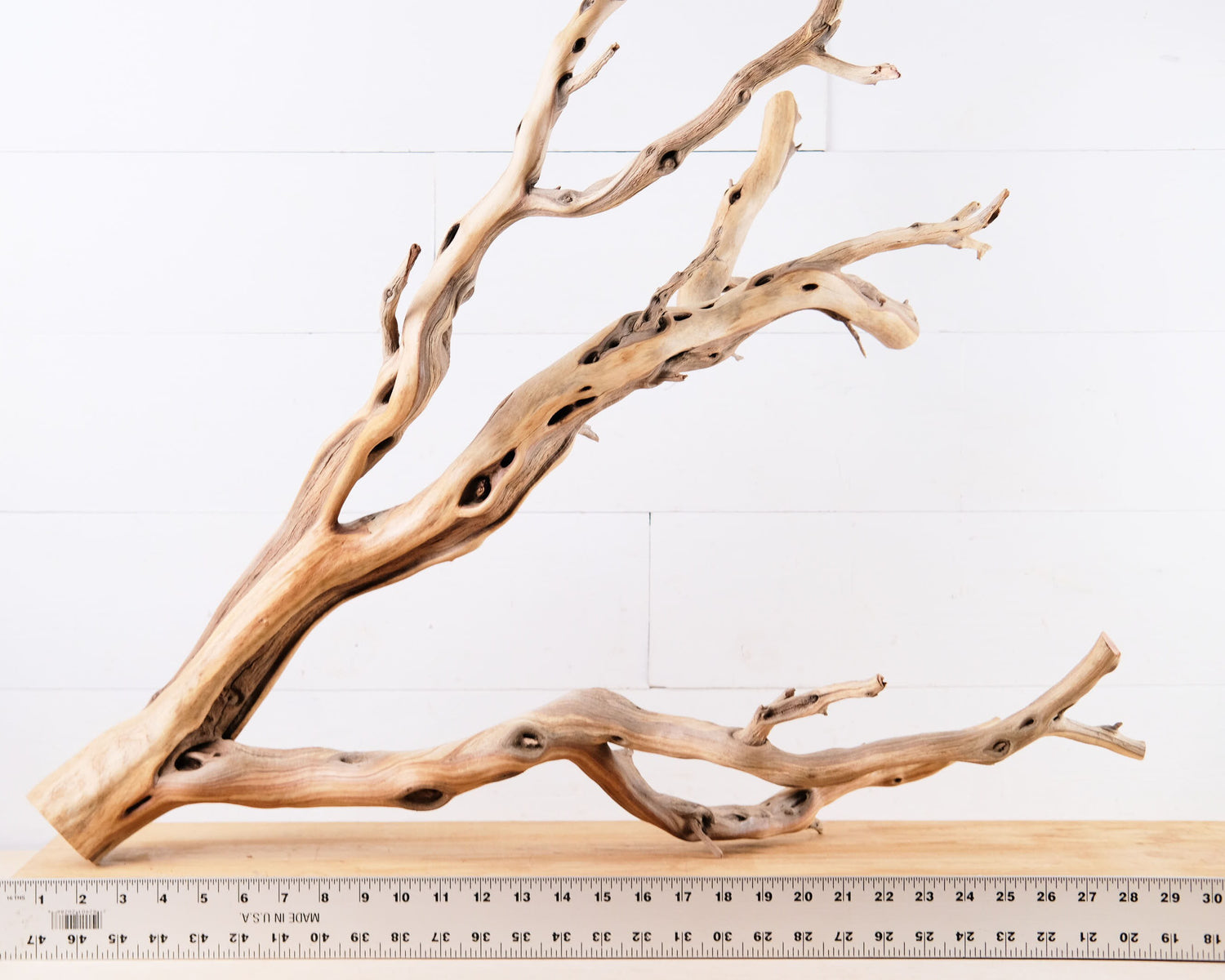 Manzanita Branch 28", Large Aquarium Driftwood, Driftwood Aquascape Centerpiece, Natural Fish Tank Decor, Large Decor Branch